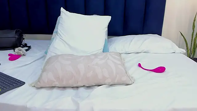 mayaevansmg: онлайн-секс-чат