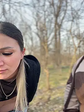 Czat XXX na żywo – SweetCuteGirls1023