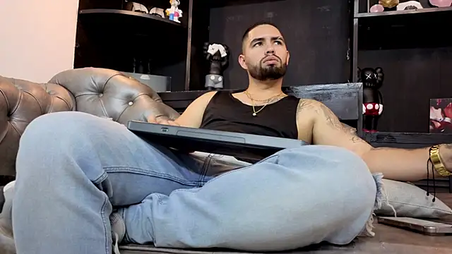 matteosantos live XXX chat