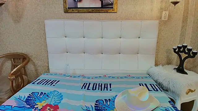 Miladiosan Live XXX chat