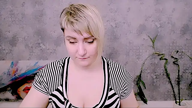 Živý XXX chat Djullia