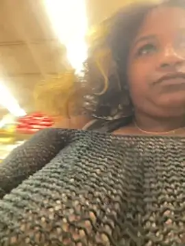 Chat XXX en directo de xoxoSELENAxoxo