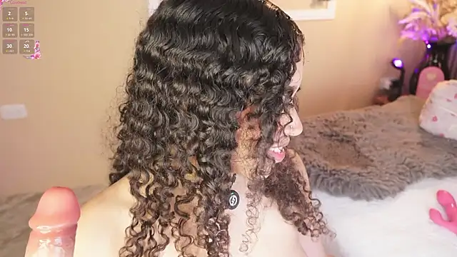 EloiseSweetxx – Naživo XXX chat