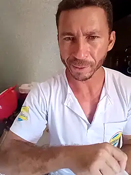 Show modela RobertoLuiz84 na web-kameri