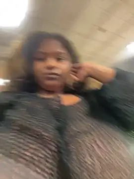 Chat +18 de xoxoSELENAxoxo ao vivo