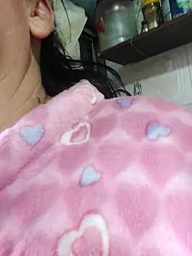 clarita_01's Webcam Show