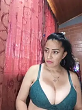 Alexandrina Adlı Modelin Canlı XXX Sohbeti