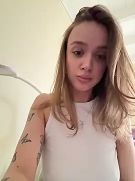 KettyMua Adlı Modelin Canlı XXX Sohbeti