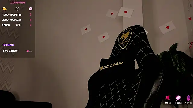 Chat XXX en directo de Skinny_Alice