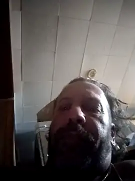 AceticPinscher Chat XXX in diretta