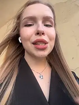 Liza_risky 网络视讯表演