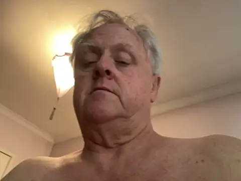 bigbadjon69のライブXXXチャット