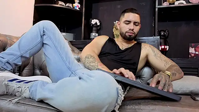 matteosantosのライブXXXチャット