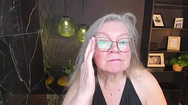 NataliMellow's Live XXX Chat