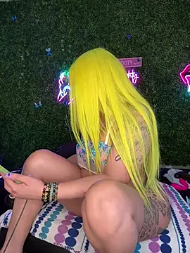 RenaThickAssn Live XXX chat