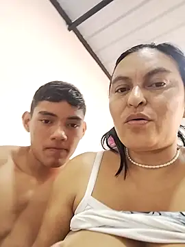 Horny-Mommy-Dirty 即時 XXX 聊天