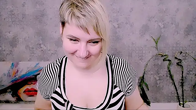 Djullia Adlı Modelin Canlı XXX Sohbeti