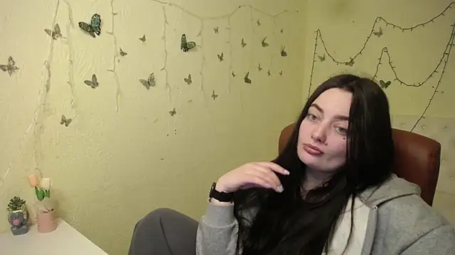 Chatroom XXX en direct de MilanaPrice