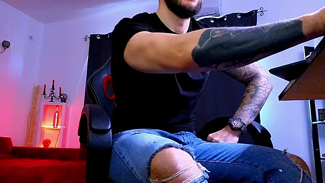 MightyAaron66 webcam show