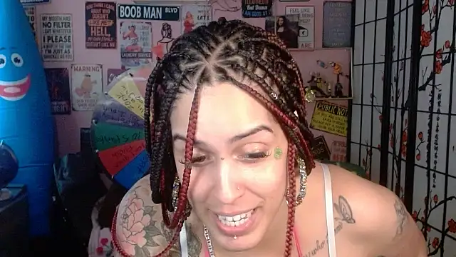 Pokazy przed kamerką – latinacubana