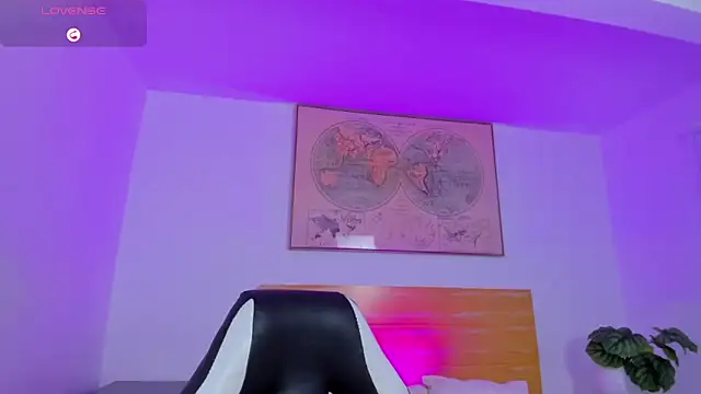 Онлайн чат XXX kitty_sweeety_