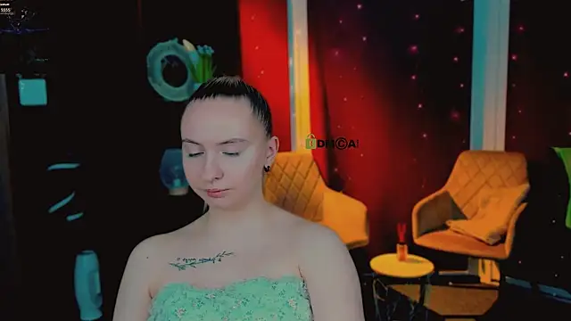 mila_glow1 现场XXX聊天