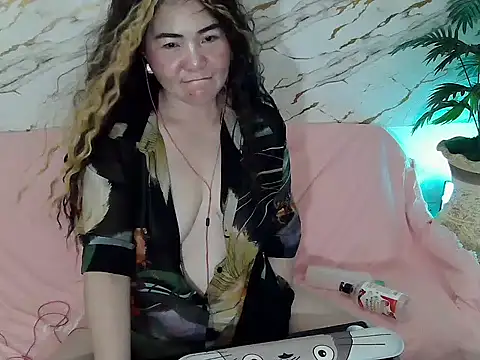Chat XXX Live SweetAsianAss
