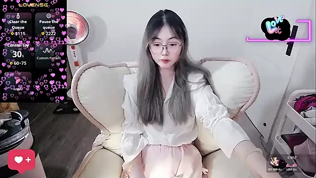 baby-yaya20 在線直播表演