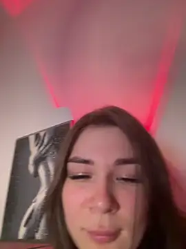 Sweet1Girl69 在線直播表演