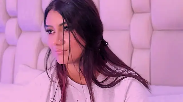 Онлайн чат XXX KatherineRuiz_