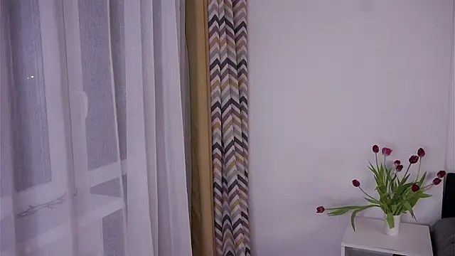 CleotildePiel Adlı Modelin Canlı XXX Sohbeti