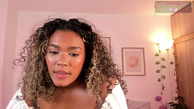 Chatroom XXX en direct de aleja_montiel__