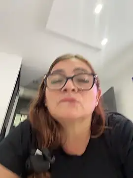 Chat +18 de ANTONELLA_VIOLETA_ ao vivo