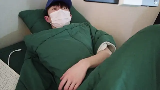 Show modela hyun_xx na web-kameri