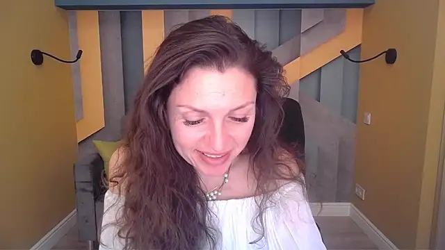 Chat +18 de EllaLong ao vivo