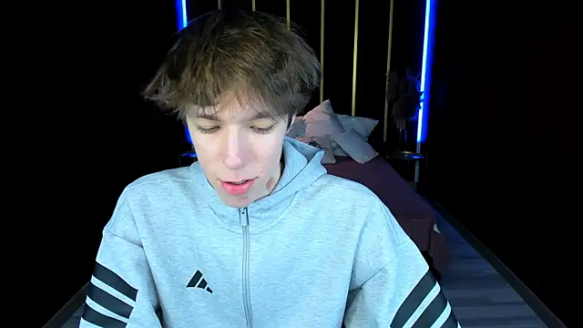 Chatroom XXX en direct de MarkBranston