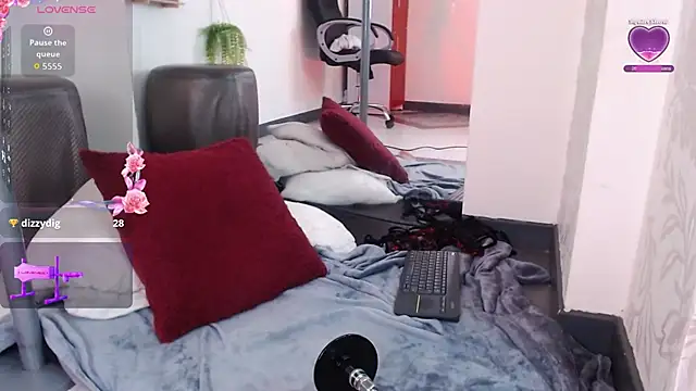 Chloe014_: απευθείας συνομιλία ΧΧΧ