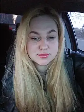 LianaJu 现场XXX聊天