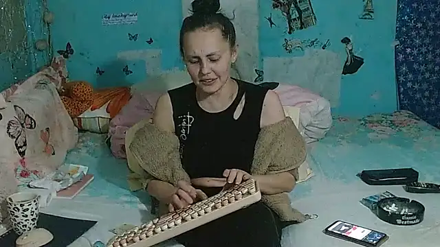 Chatroom XXX en direct de brighteyes77