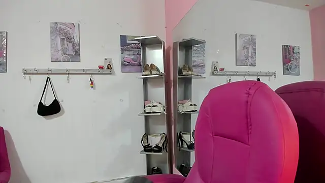 CAMILA--REY Adlı Modelin Canlı XXX Sohbeti