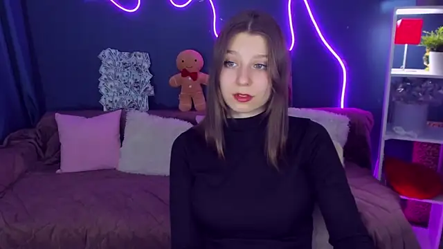 Chatroom XXX en direct de RinaMoore