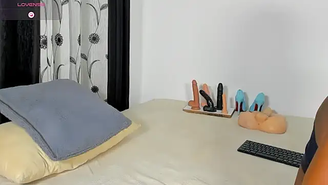 Show Webcam de CREAMY_BUBBLEGUM