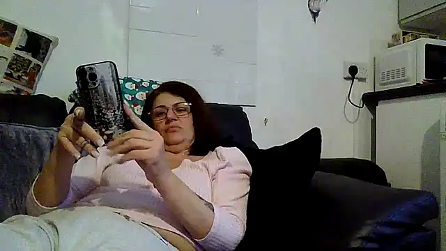 RubyyRosee – Naživo XXX chat