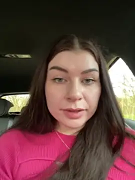 EllyNora 即時 XXX 聊天