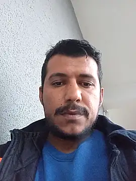 Adana1994のライブXXXチャット