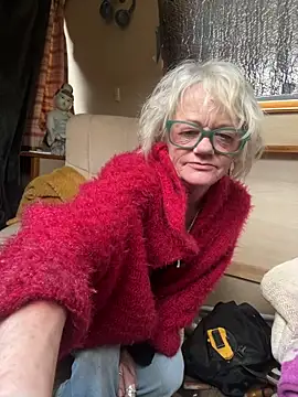 ladyboatlady's Live XXX Chat