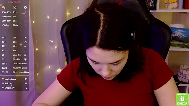 Kelly_foox élő XXX-chatje