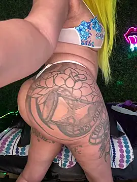 RenaThickAss' Live XXX Chat