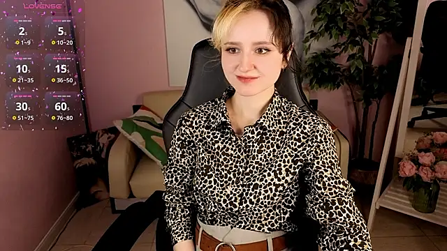 LinaVeritas live XXX chat