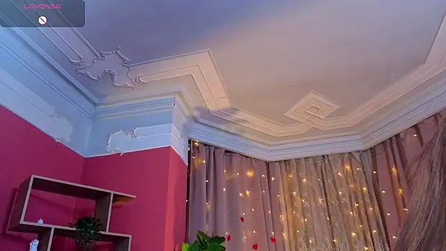 Chat XXX en directo de Lucy_louras